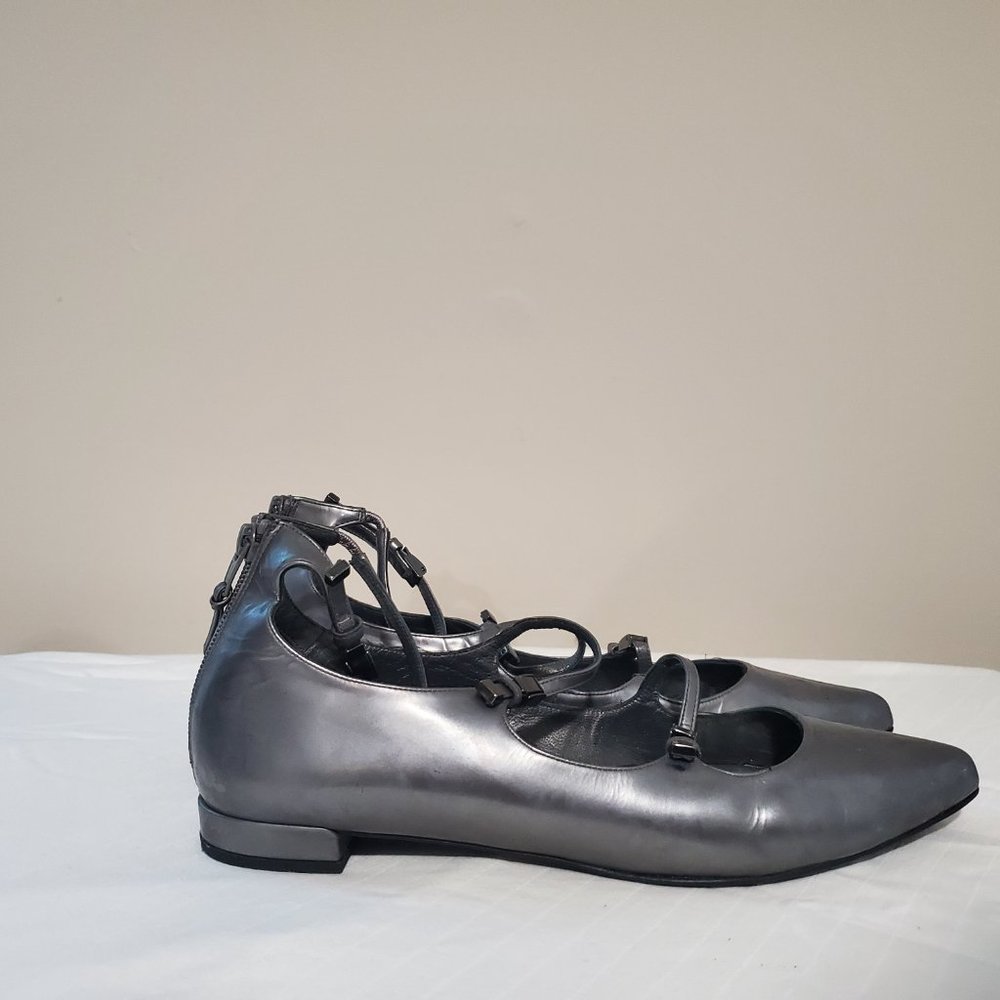 Stuart Weitzman Metallic Gray Pointed-Toe Ballet Flats size 11